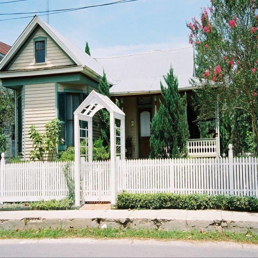 Maison Des Amis Breaux Bridge Exterior foto